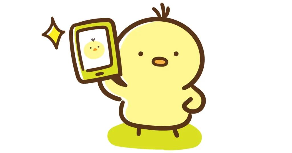 新しいスマホを持って誇らしげにしているヒヨコのかわいいイラスト